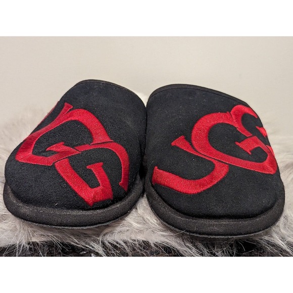 UGG Scuff Logo Black Red Suede Sheepskin Slip On Round Toe Slippers Men’s Size 9 - Picture 6 of 9